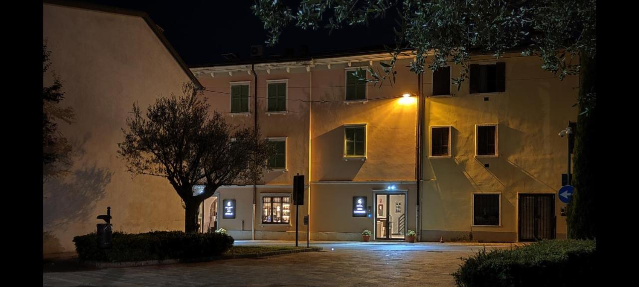 Hotel San Lorenzo Pozzolengo Buitenkant foto