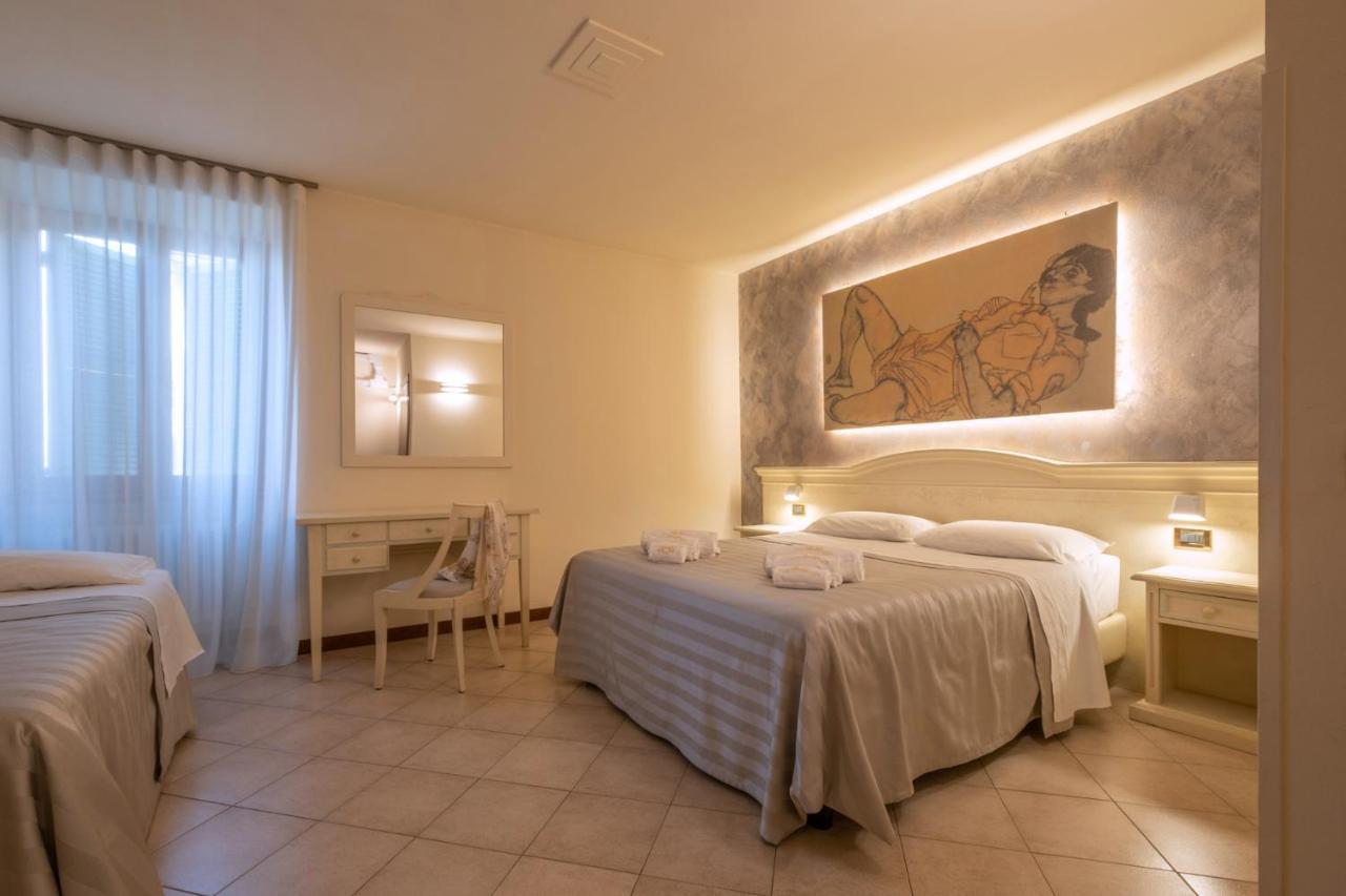 Hotel San Lorenzo Pozzolengo Buitenkant foto