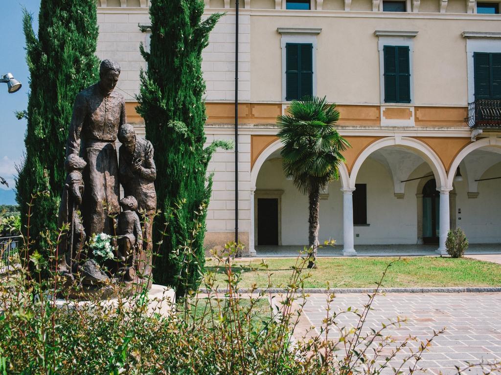 Hotel San Lorenzo Pozzolengo Buitenkant foto
