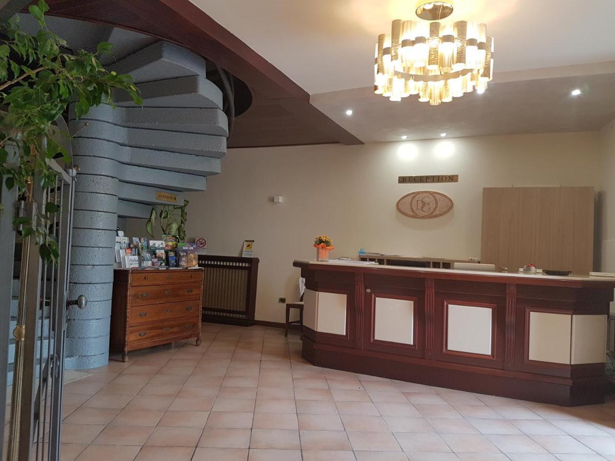 Hotel San Lorenzo Pozzolengo Buitenkant foto